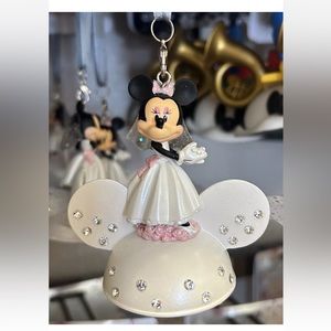 Disney Parks Minnie Mouse Ear Hat Wedding Married Bride Holiday Ornament NWT